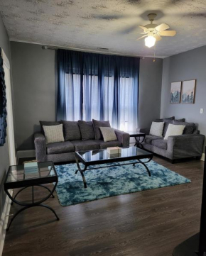2 bedroom Apartment with King Suite in Columbus, privacy of the whole house
